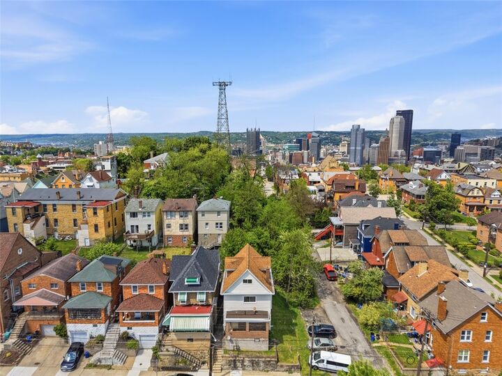 Property Photo:  127 Kathleen Street  PA 15211 