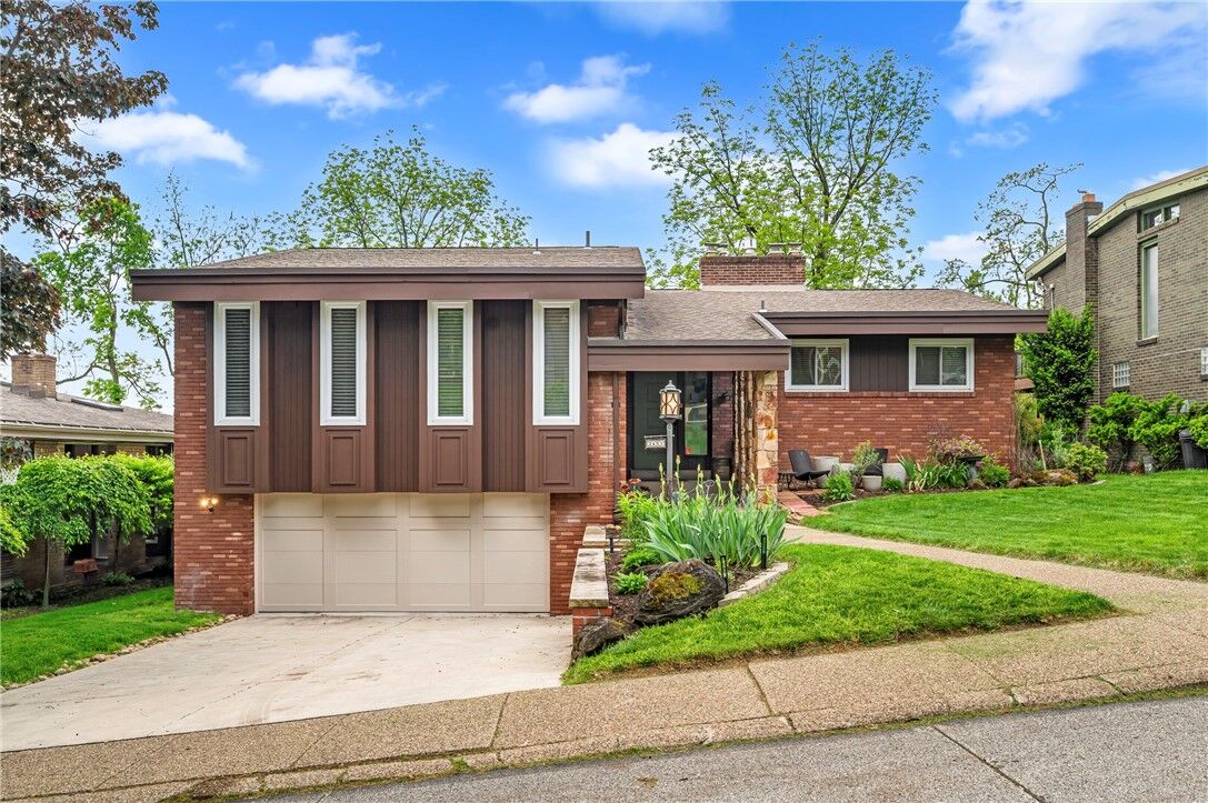 Property Photo: 2453 Mount Royal Road PA 15217