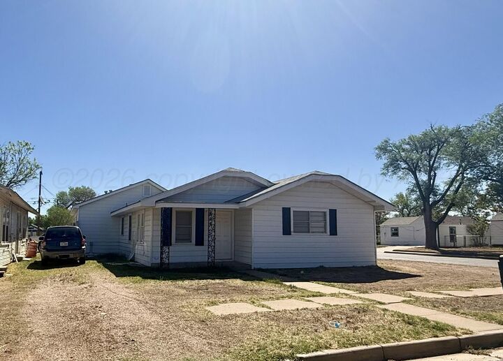 Property Photo:  821 S Kentucky Street  TX 79106-6519 