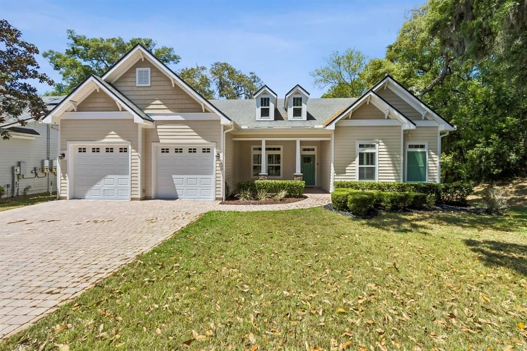 Property Photo:  1600 Highland Dunes Way  FL 32034 