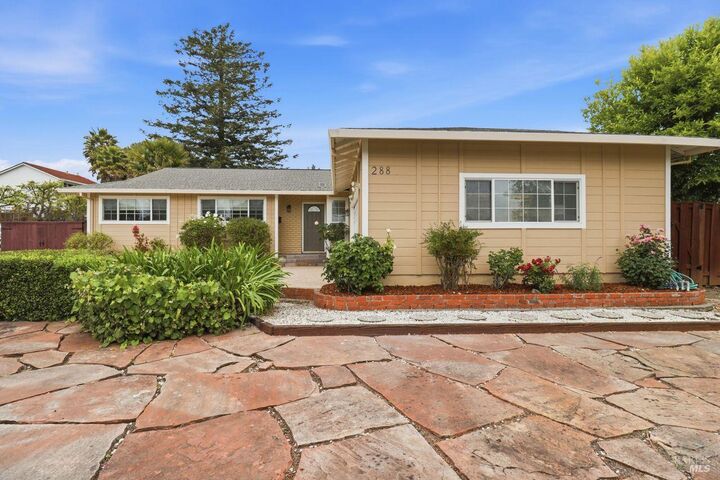 Property Photo: 288 San Carlos Way CA 94945