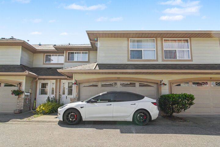 Property Photo:  12165 75 Avenue 12  BC V3W 0W7 