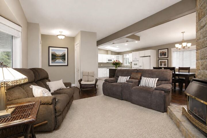 27111 0 Avenue 6 — photo 1