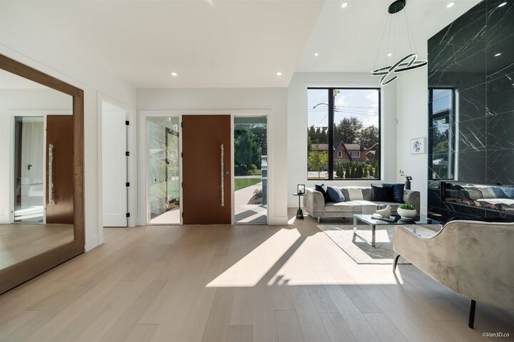 Property Photo:  817 Cornell Avenue  BC V3J 2Z3 