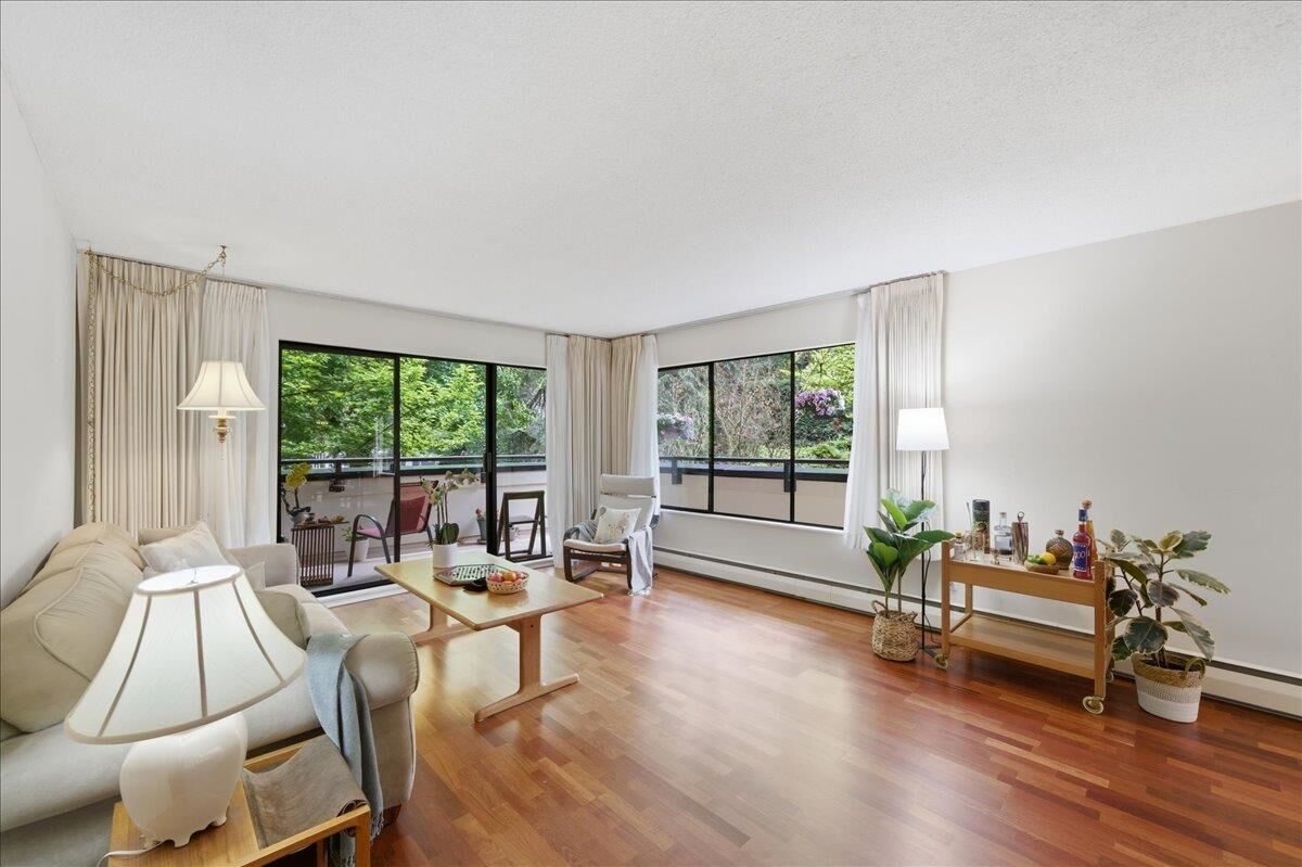 Property Photo:  1710 13th Avenue 202  BC V6J 2H1 