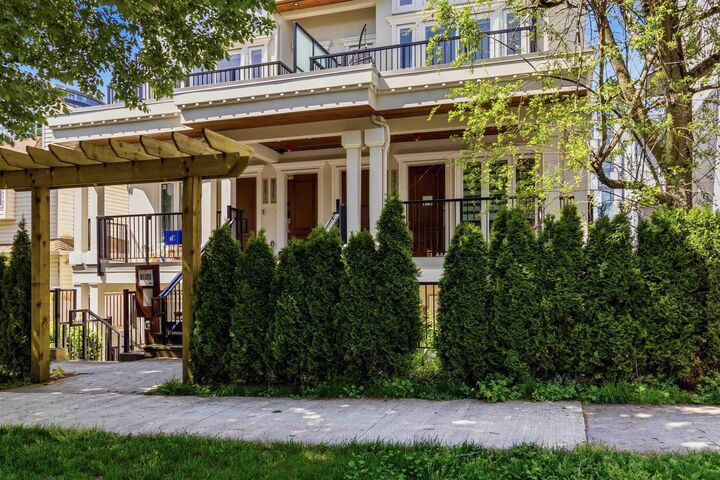 8375 French Street — photo 1