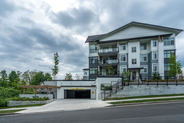 Property Photo: 33920 Best Avenue 102 BC V2V 0L9