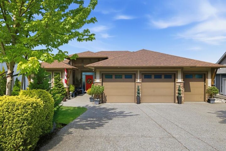 7315 Mount Thurston Drive — photo 1