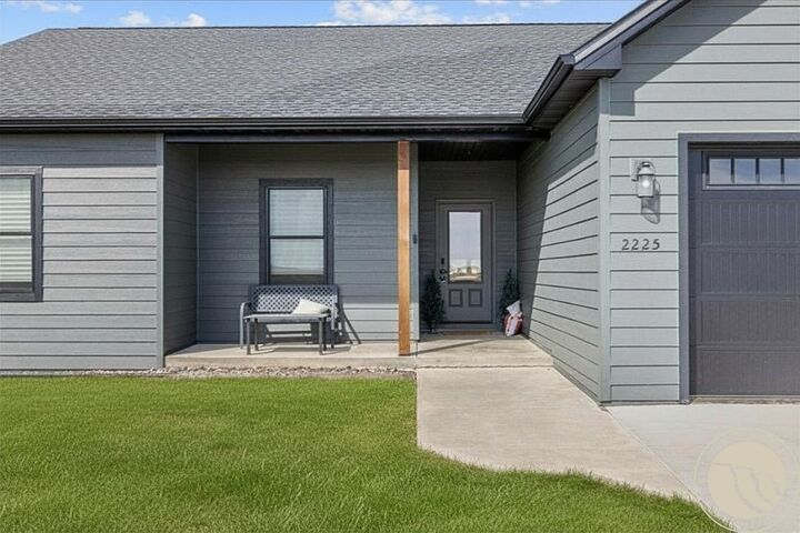 Property Photo:  2225 Pine Ridge Road  MT 59068 