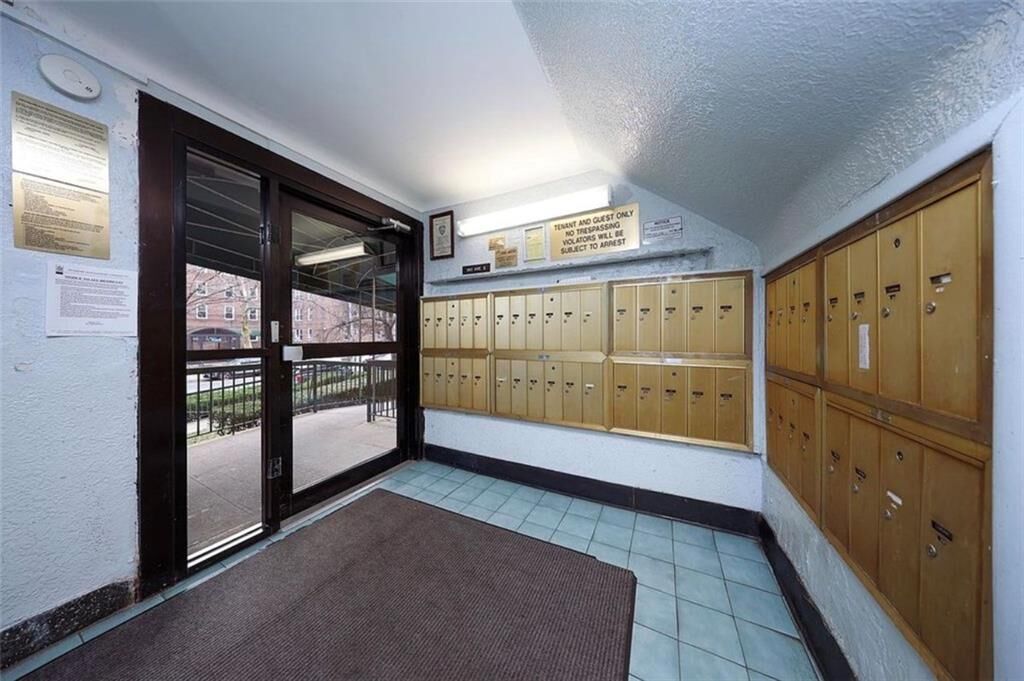 Property Photo:  393 Avenue S 5H  NY 11223 