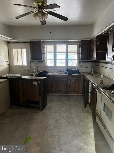 Property Photo:  214 W Coal Street  PA 17976 