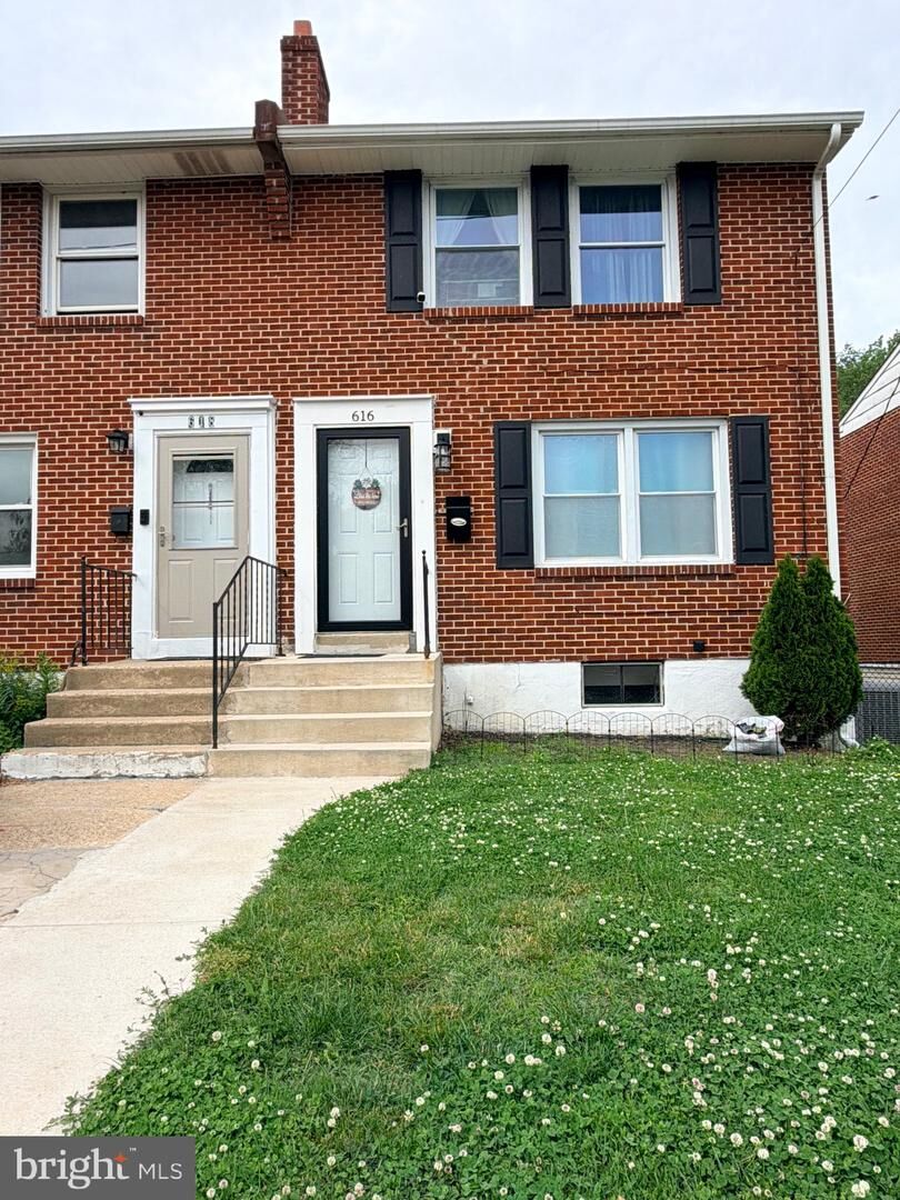 Property Photo:  616 N Dupont Road  DE 19804 