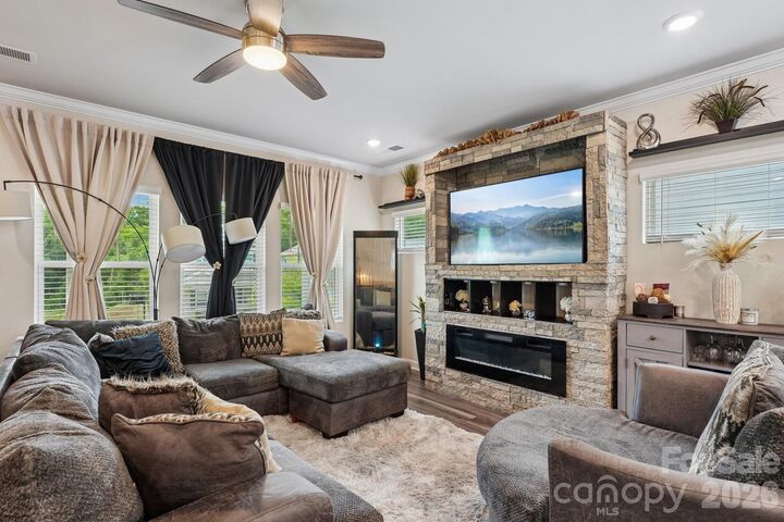 Property Photo: 14200 Laughing Gull Road NC 28278