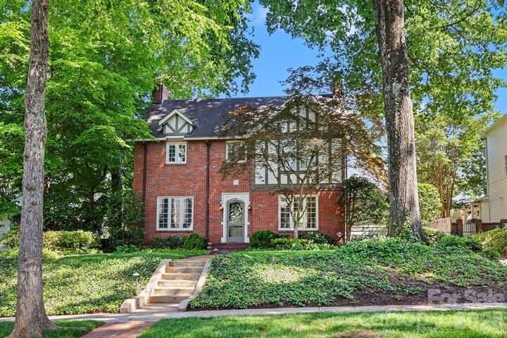 Property Photo:  1527 Stanford Place  NC 28207 