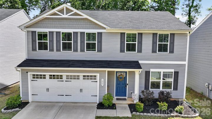 Property Photo:  1937 Pin Hook Road  NC 28215 