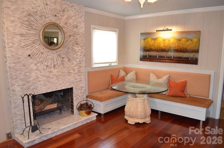 Property Photo:  1140 Bevis Drive  NC 28209 