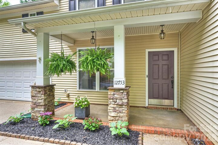 Property Photo:  12753 Cross Dale Drive  NC 28078 