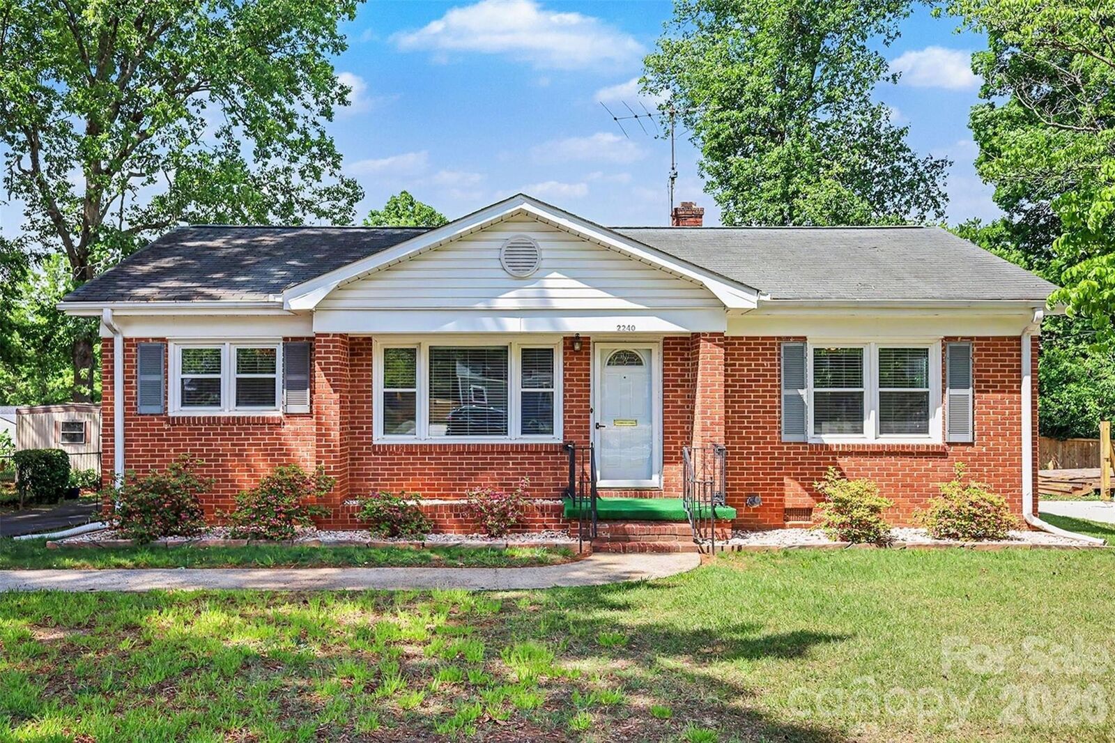 Property Photo:  2240 Ashley Road  NC 28208 