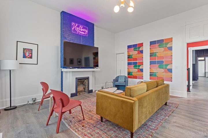 Property Photo:  2916 Hackberry Street  OH 45206 
