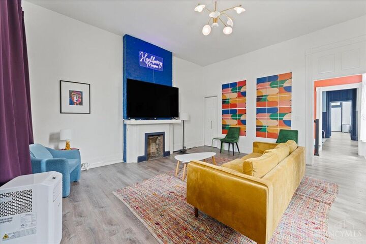 Property Photo:  2916 Hackberry Street  OH 45206 
