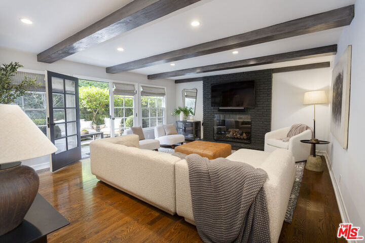 Property Photo:  13176 Boca De Canon Ln  CA 90049 