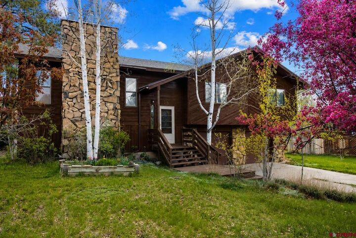 Property Photo:  18 Oak Drive  CO 81301 