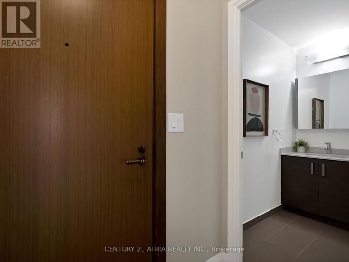 Property Photo:  8228 Birchmount Road 522  ON L3R 1A6 