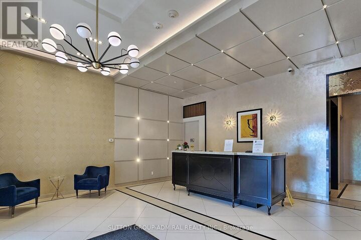 Property Photo:  1486 Bathurst Street 907  ON M5P 3G9 
