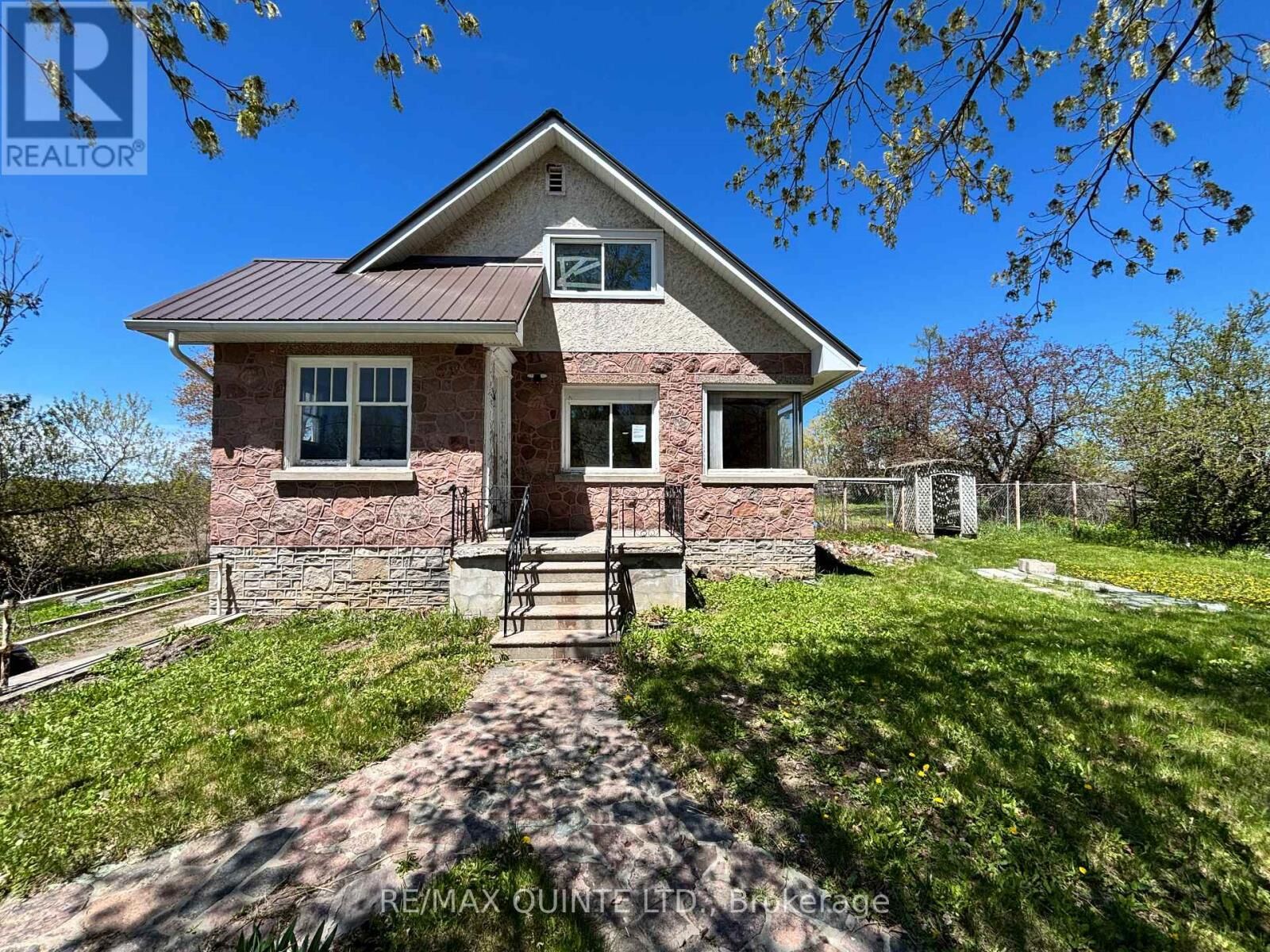 Property Photo:  3810 Springbrook Road  ON K0L 1L0 