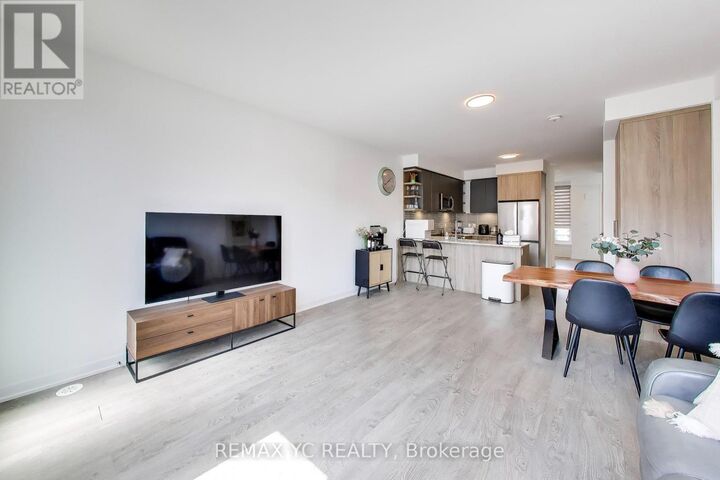 Property Photo:  18 Deep Roots Terrace  ON M6A 0G1 