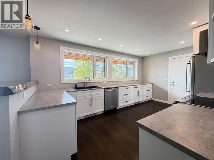 Property Photo:  2412 Bellevue Drive  BC V2G 5H2 