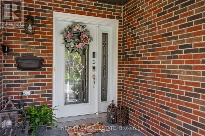Property Photo:  3515 Gallager Drive  ON L5C 2N2 
