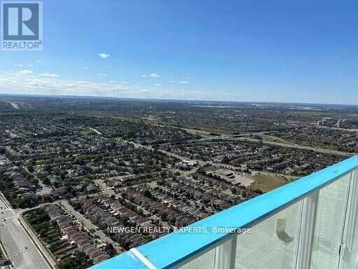 Property Photo:  3900 Confederation Parkway 5904  ON L5B 0M3 