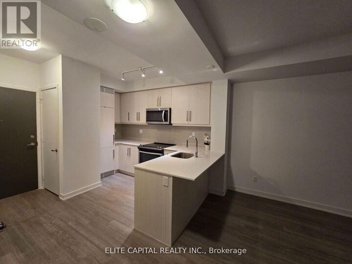 Property Photo:  5180 Yonge Street 2604  ON M2N 5P6 