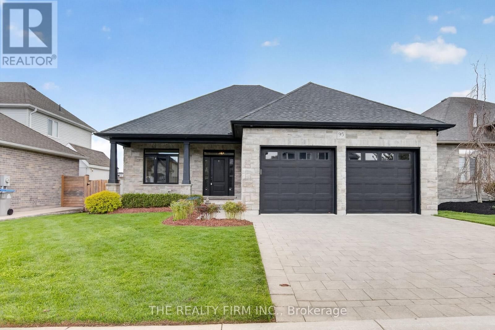 Property Photo:  95 Mayapple Crescent  ON N0M 2A0 