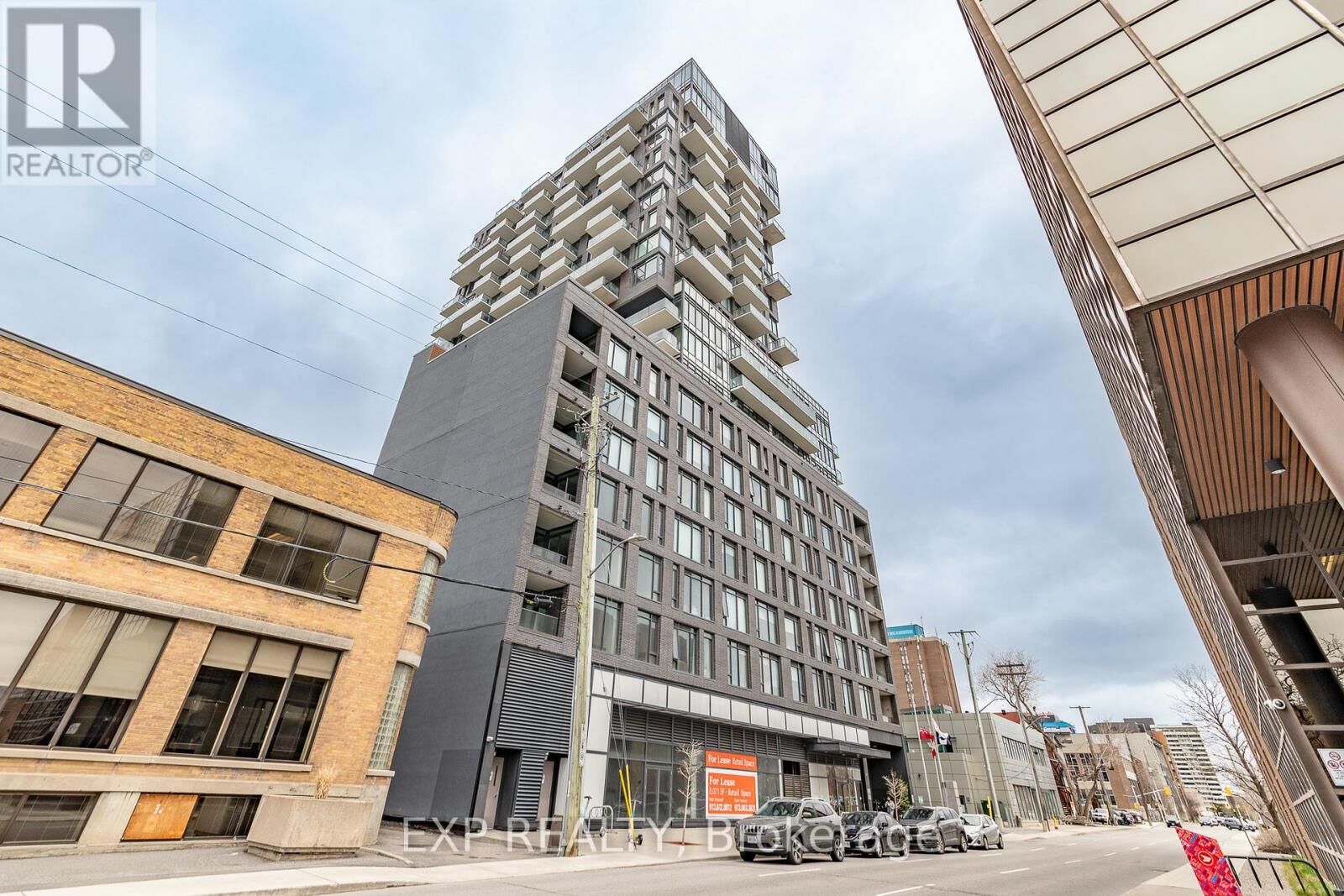Property Photo:  203 Catherine Street 1102  ON K2P 1J5 
