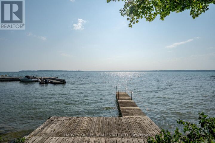 Property Photo:  607 Cedarvale Drive  ON L9S 4L1 