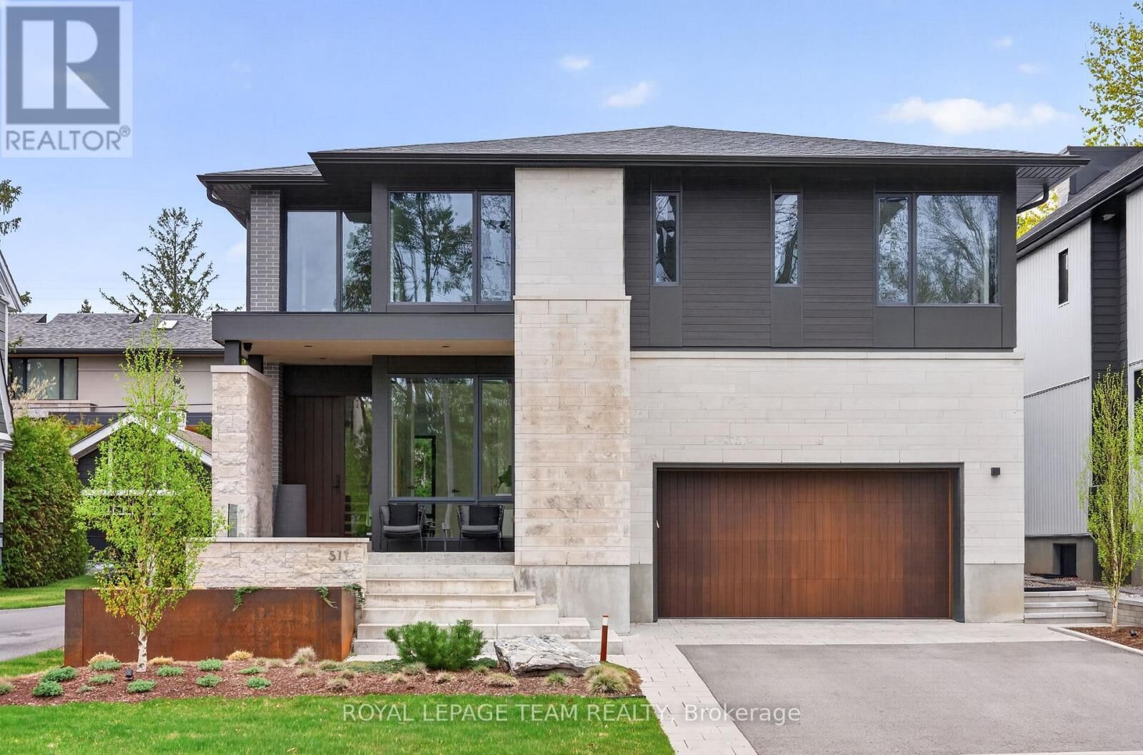 Property Photo:  511 Fraser Avenue  ON K2A 2R1 
