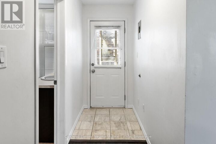 Photo de la propriété:  56 Yarmouth Street A  ON N1H 4G3 