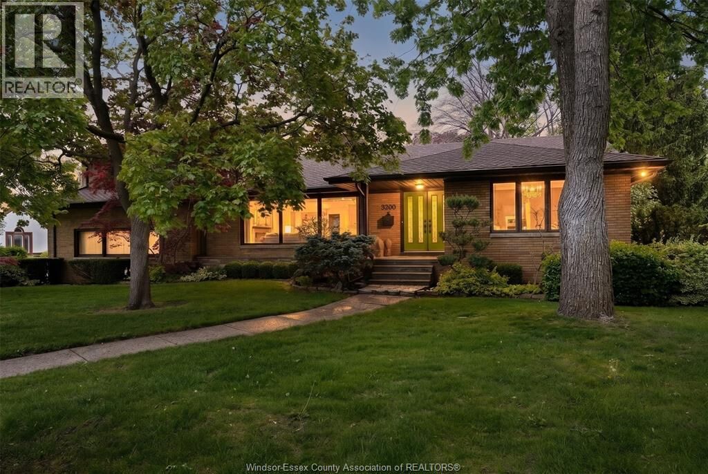 Property Photo:  3500 Victoria Boulevard  ON N9E 3L3 