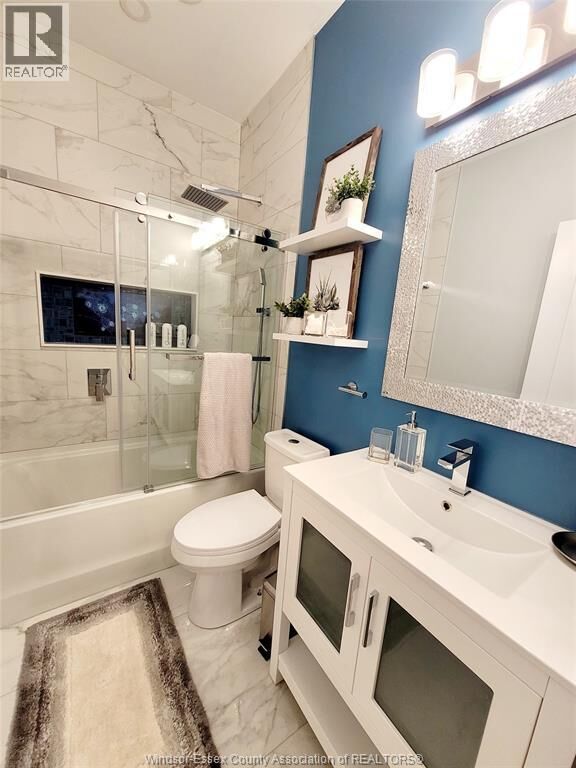 Property Photo:  477 Pelissier Street 12  ON N9A 4L2 