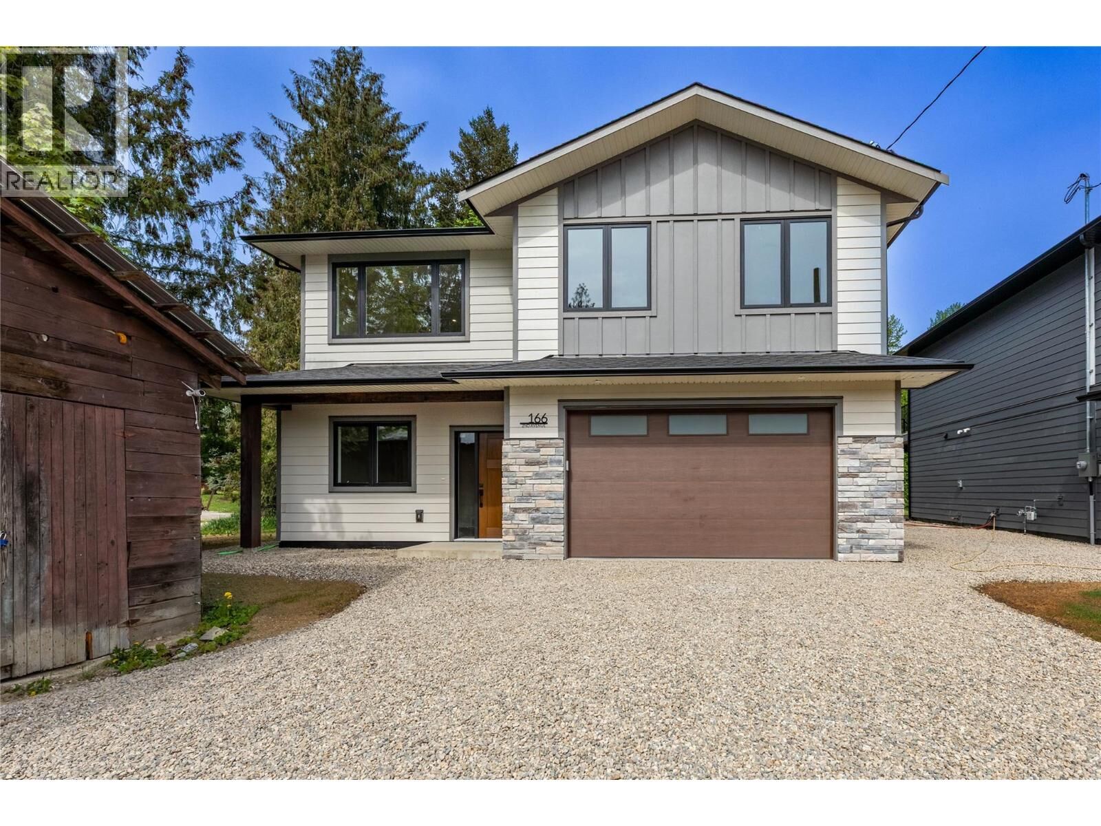 Property Photo:  166 2nd Avenue  BC V1E 3J4 