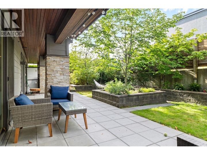Property Photo:  1661 East 2nd Avenue 102  BC V5N 1E1 