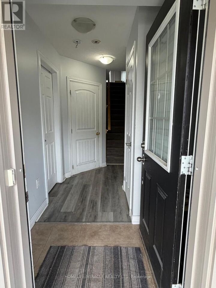Property Photo:  402 Linden Drive  ON N3H 0C6 
