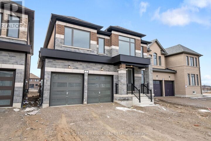 Property Photo:  7 Walters Street  ON K9V 0S2 