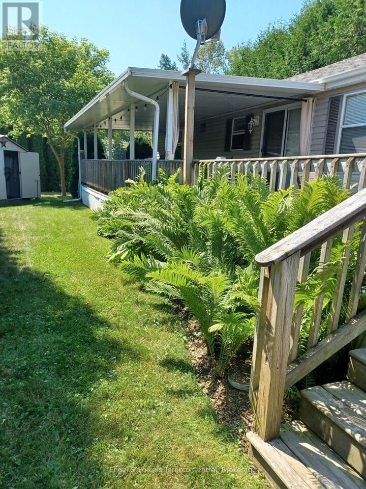 Property Photo:  7489 Sideroad 5 East B2  ON N0G 2L0 