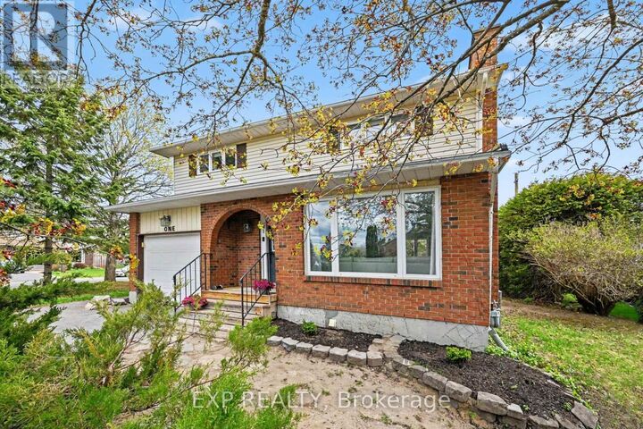 Property Photo:  1 Laura Crescent  ON K0A 1A0 