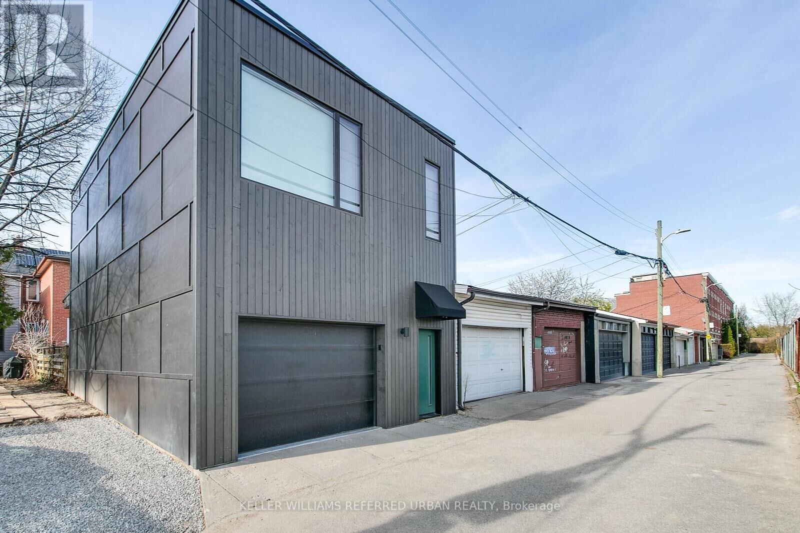 Property Photo:  101R Pendrith Street  ON M6G 1R8 
