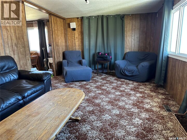 Property Photo:  129 Laing Crescent  SK S4H 2R8 