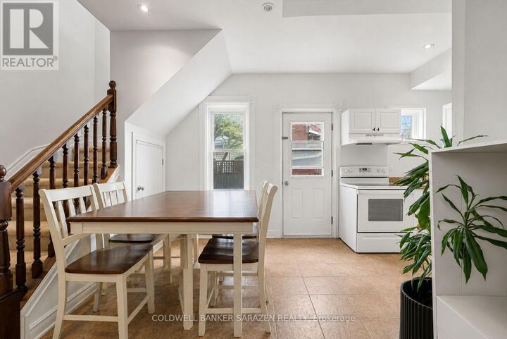 Photo de la propriété: 1308 Shillington Avenue ON K1Z 8A5